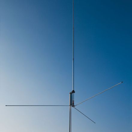 Midland ENERGY NEW 5/8  - Base Antenna (5/8 Wave)