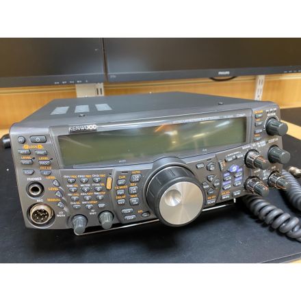 SOLD! USED Kenwood TS-2000E - All Mode HF/VHF/UHF 23CM Multi-Band Transceiver BOXED