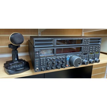 SOLD! USED YAESU FTDX5000MP Limited + SM-5000 + DELUXE M-1 DESK MICROPHONE!