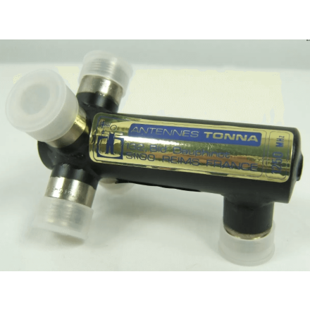 DISCONTINUED  29424 1250MHz Splitter